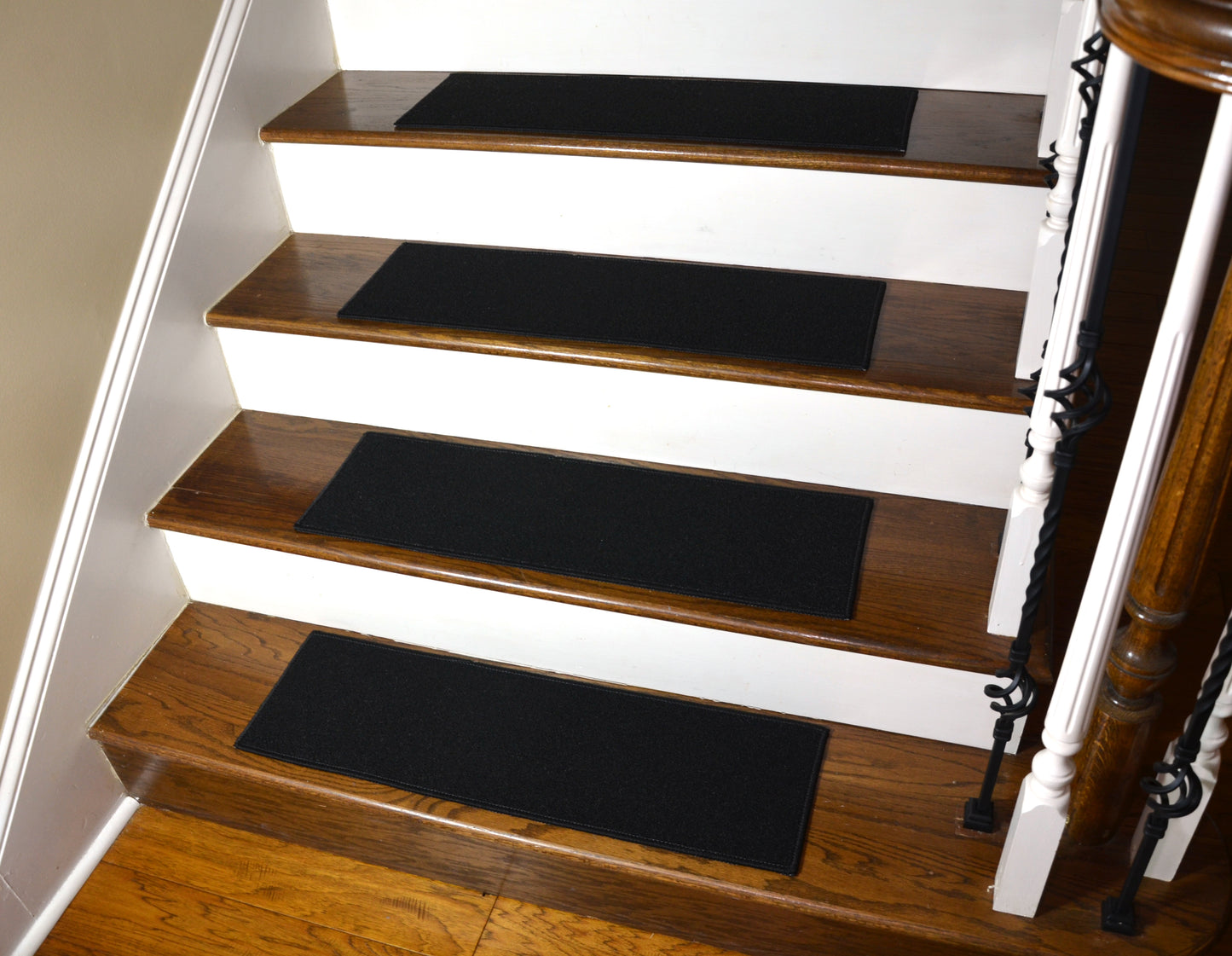 Solid Black Low‑Profile Non‑Slip Stair Treads – Peel & Stick | Set of 15 (30" x 9")