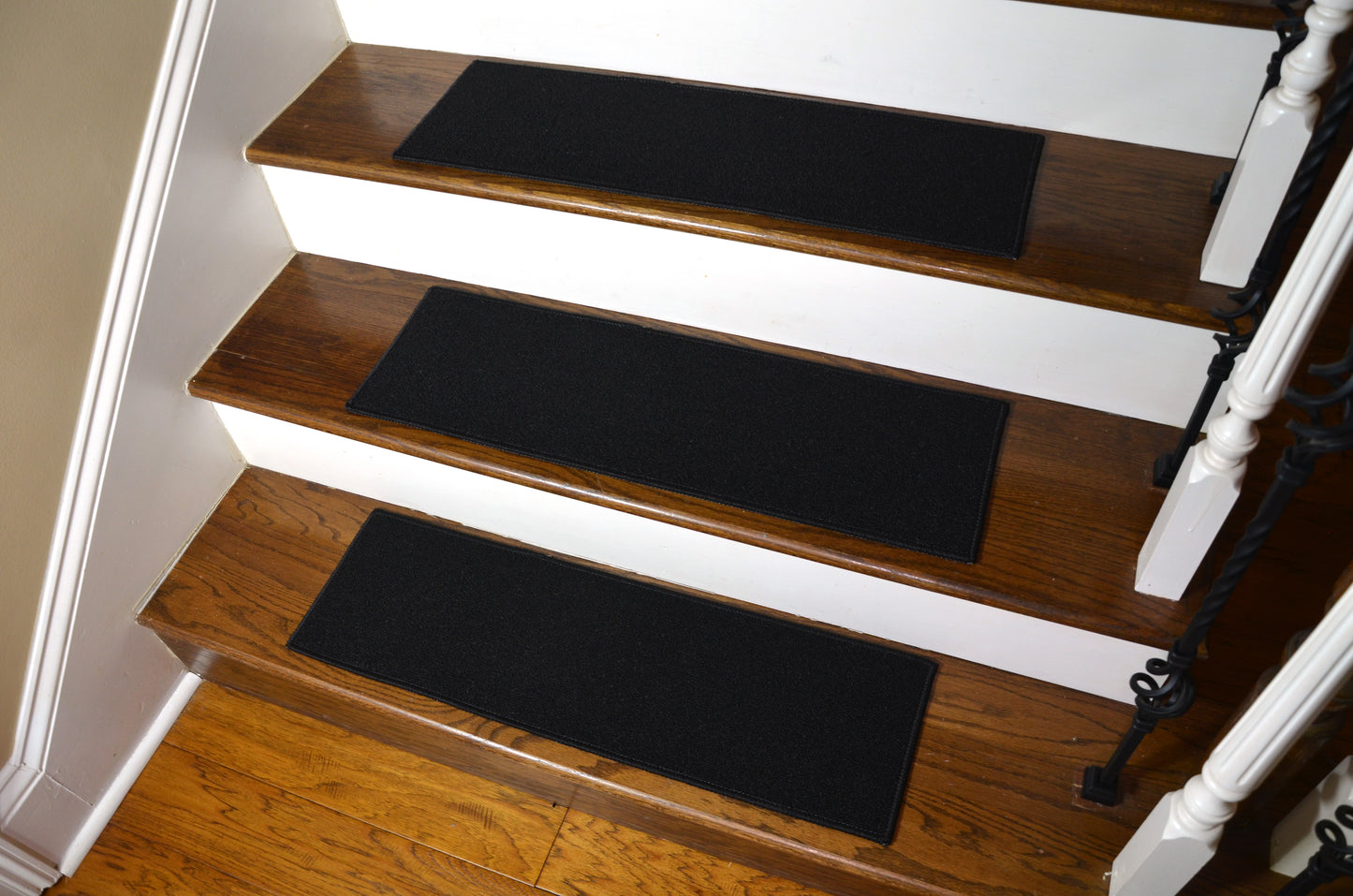 Solid Black Low‑Profile Non‑Slip Stair Treads – Peel & Stick | Set of 15 (30" x 9")